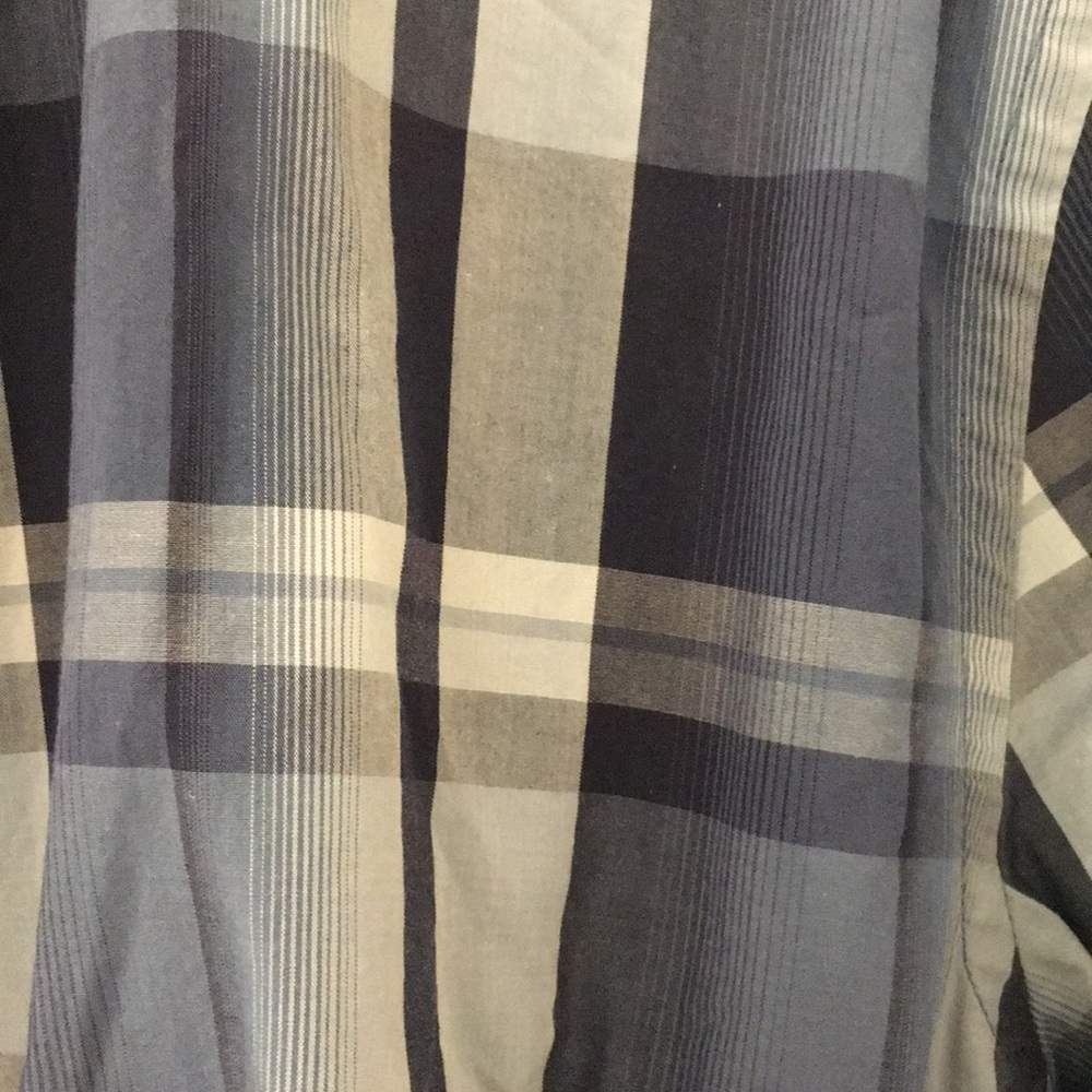 Button down shirt - Picture 3 of 4